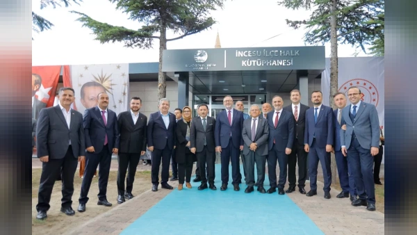 İncesu İlçe Halk Kütüphanesi 22 Bin Kitapla Hizmete Açıldı