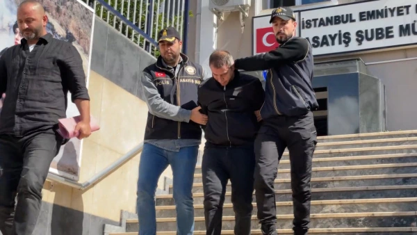 İstanbul'da 9 yıldır aranan 15 yıl hapis cezalı firari yakalandı
