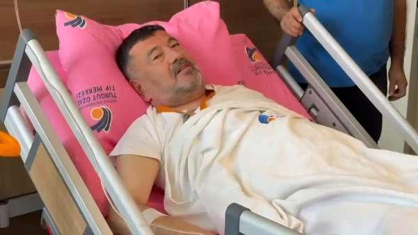 Veli Ağbaba Hastaneden Taburcu Oldu: Belinde Kırık Tespit Edilmişti