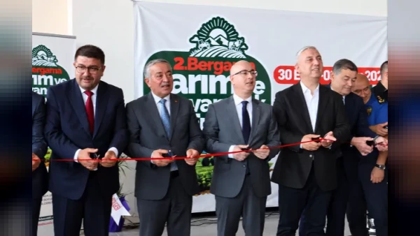 2. Bergama Tarım ve Hayvancılık Fuarı Kapılarını Açtı: Üretici Sorunları ve Yeni Teknolojiler Gündemde