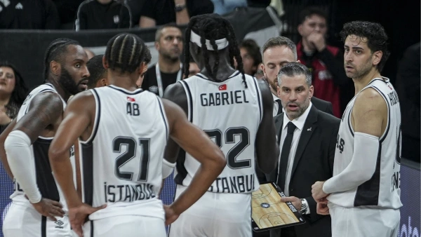 Beşiktaş'ın Euroleague'de Barcelona Hezimeti ve Kadro Alarmı