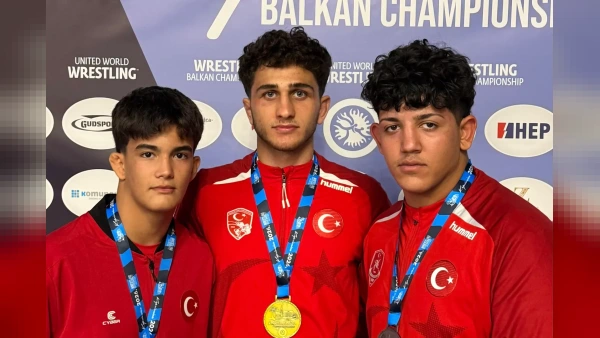 Bursa Büyükşehir Belediyesporlu Güreşçilerden Hırvatistan'da 3 Madalya