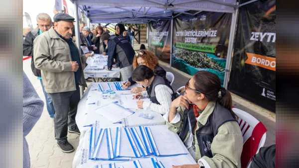 İzmir'de Zeytin Üreticisine Büyük Destek: Kemalpaşa'da 391 Çiftçiye Malzeme Dağıtıldı