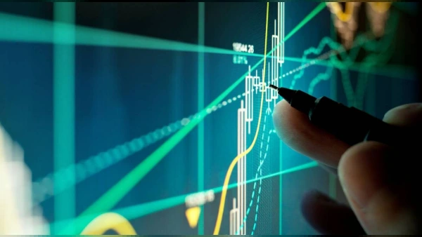 Piyasalarda Haftalık Kapanış: BIST 100 Geriledi, Dolar Yükseldi