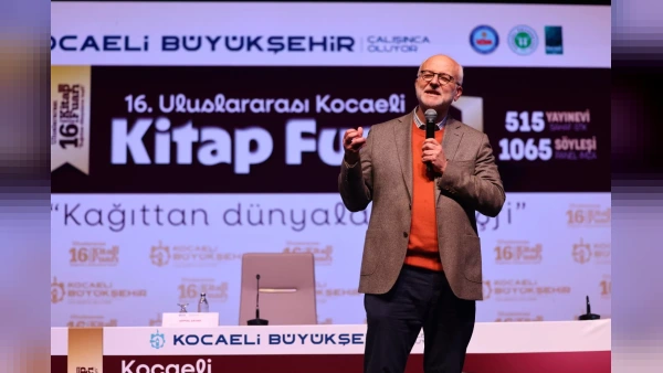 16. Kocaeli Kitap Fuarı'nda Prof. Dr. Kemal Sayar'dan Hız Çağında Sükûnet Çağrısı