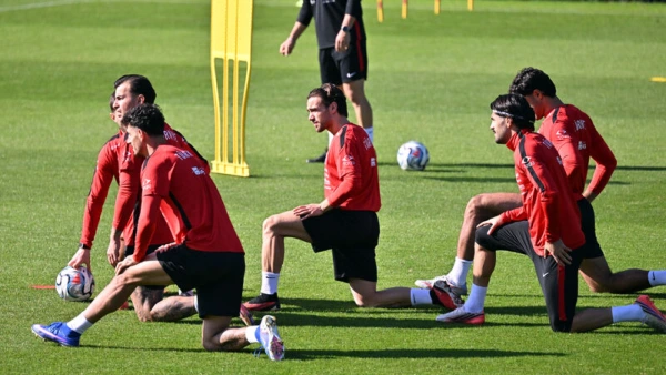 A Milli Futbol Takımı'nda Emirhan Topçu Şoku: İtalya Maçı Öncesi Kötü Haber