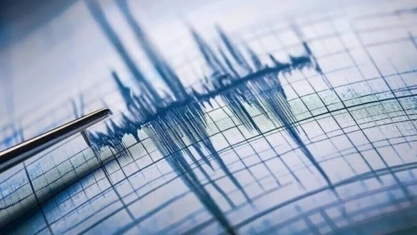 Ege Denizi'nde Korkutan Deprem: AFAD 4.4 Büyüklüğünü Duyurdu