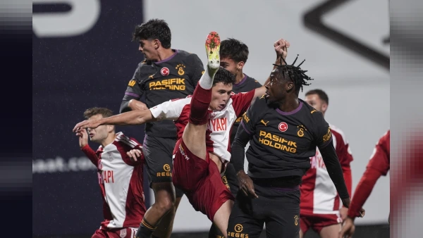 Galatasaray'da Bitshiabu ve Ugochukwu İçin Flaş Ayrılık İddiası!