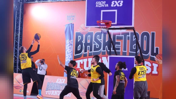 Konya'da 160 Sporcunun Ter Döktüğü 3x3 Basketbol Turnuvası Başladı