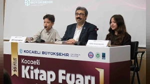 Uluslararası 16. Kocaeli Kitap Fuarı'nda 10 Yaşındaki İkiz Yazarlar İlgi Gördü
