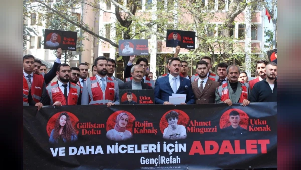 Yeniden Refah Partisi Gençlik Kolları Adalet Bakanlığı Önünde Basın Açıklaması Yaptı