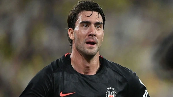 Beşiktaş'ta Dusan Vlahovic sakatlığı atlattı ve takımla çalışmalara başladı