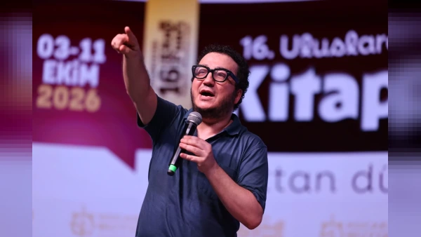 Oytun Erbaş'tan Kocaeli Kitap Fuarı'nda Hayat ve Disiplin Vurgusu