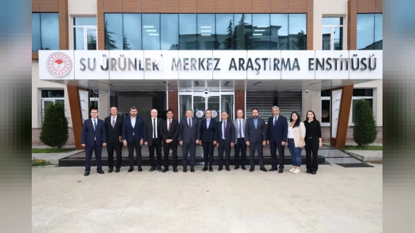 Başkan Genç Trabzon Su Ürünleri Araştırma Enstitüsünü Ziyaret Etti