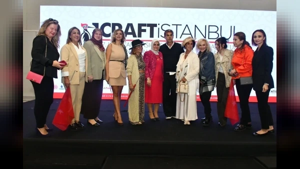Kastamonu Kadın Derneği'nden Şapka İnkılabı defilesi