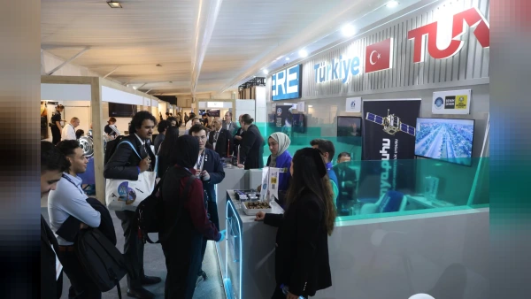 Konya'nın PUHU Küp Uydu Projesi Antalya'daki Uzay Kongresi'nde