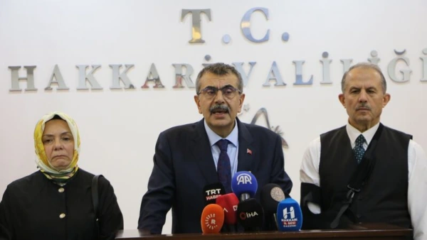 Tekin: Türkiye eğitimde parmakla gösterilecek bir noktaya geldi