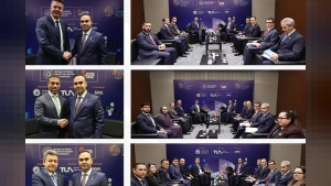 Bakan Kacır yabancı mevkidaşlarıyla uzay kongresinde görüştü