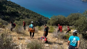 Fethiye Babadağ'dan atlayan Rus paraşütçü kayalıklara düşerek öldü