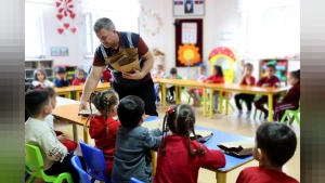 Gaziantep'te anaokulu öğrencilerine simit ve süt desteği başladı