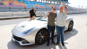 Görme engelli F1 tutkunu Levent Karadöl Massa ile piste çıktı