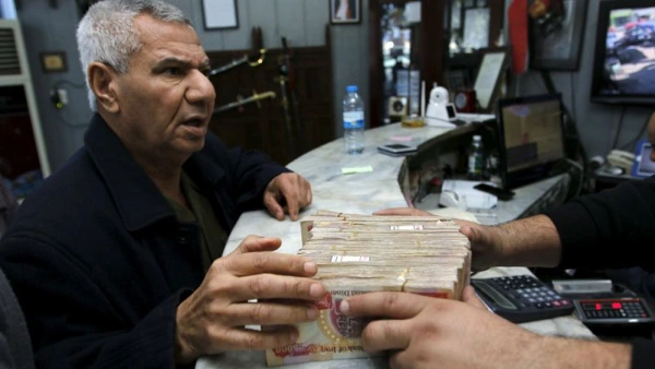 Irak Dolar Kurunu 1.500 Dinara Yükselterek Yüzde 15 Devalüe Etti