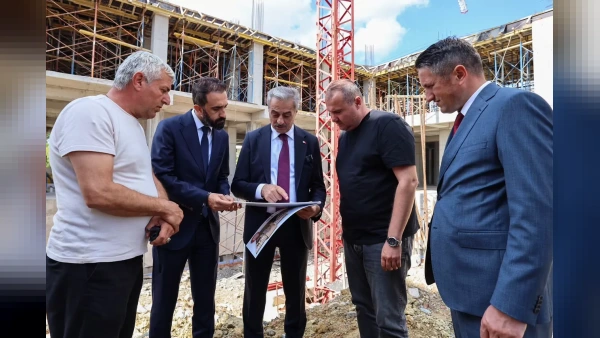 Sakarya'da inşa edilen 1 Milyon Kitaplı Şehir Kütüphanesi incelendi
