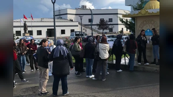 Trabzon Büyükşehir Belediyesinden öğrencilere çorba ve çamaşırhane desteği