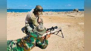 Türk SAT timi Libya'da askeri eğitim veriyor