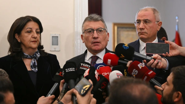 AK Parti ve DEM Parti heyetleri Meclis'te görüştü