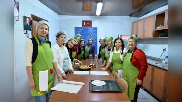 Muratpaşa'da Meslek ve Sanat Kursları 12 Ekim'de Başlıyor