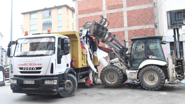 Ordu'da bir evden ve bahçesinden 20 kamyon çöp çıkarıldı