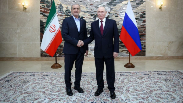 Putin ve Pezeşkiyan Türkmenistan'da bölgesel barışı görüştü