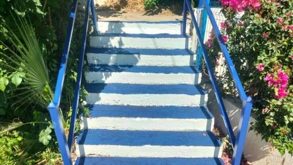 Bodrum'da cadde ve sokaklar mavi-beyaza boyanıyor