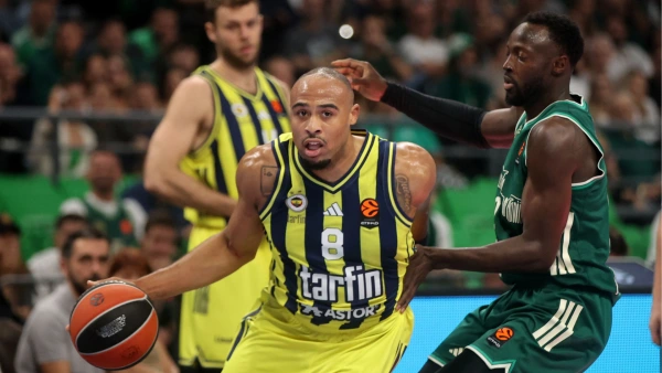 Fenerbahçe Tarfin EuroLeague'de ilk yenilgisini aldı