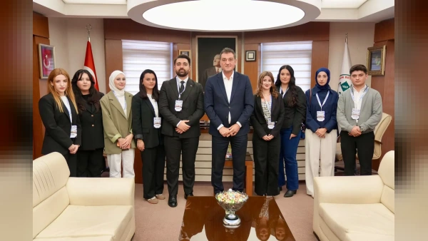Fuat Köse Giresun Üniversitesi öğrencilerini makamında ağırladı