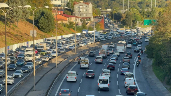 İstanbul'da trafik yoğunluğu yüzde 80