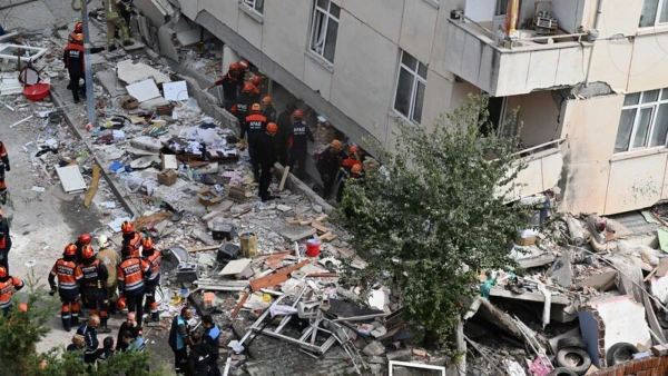 Maltepe'de 7 Katlı Binanın Üç Katı Çöktü: 2 Ölü, 10 Yaralı