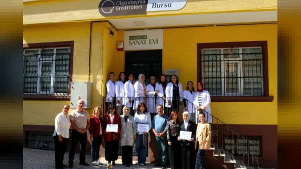 Özbekistan Heyeti Bursa'da Geleneksel El Nakışı Eğitimi Aldı