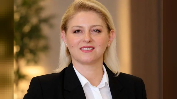 CHP'li Özlem Becan'dan parti geçişlerine tepki ve siyasi ahlak çağrısı