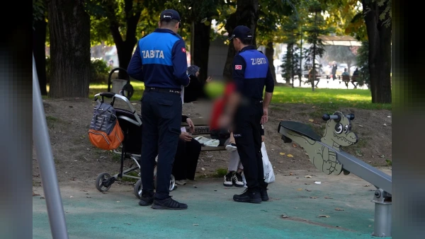 Düzce Millet Bahçesi'nde izmarit atanlara ceza kesildi