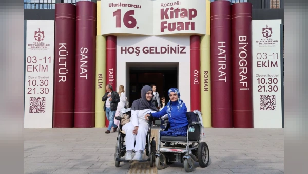 Engelsiz Taksi ile 16. Kocaeli Kitap Fuarı'na katıldılar