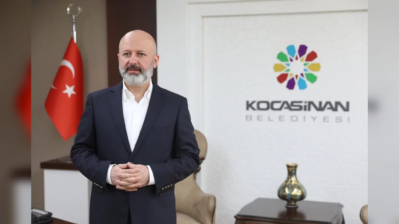 Kocasinan Belediyesinden camilerde gül suyu temizliği