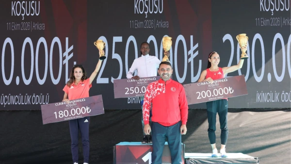 Cumhurbaşkanlığı Yarı Maratonu Ankara'da ödül töreniyle tamamlandı