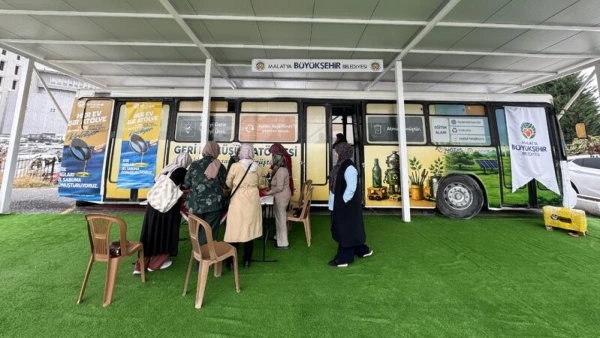 Malatya'da eski otobüs geri dönüşüm atölyesine dönüştürüldü