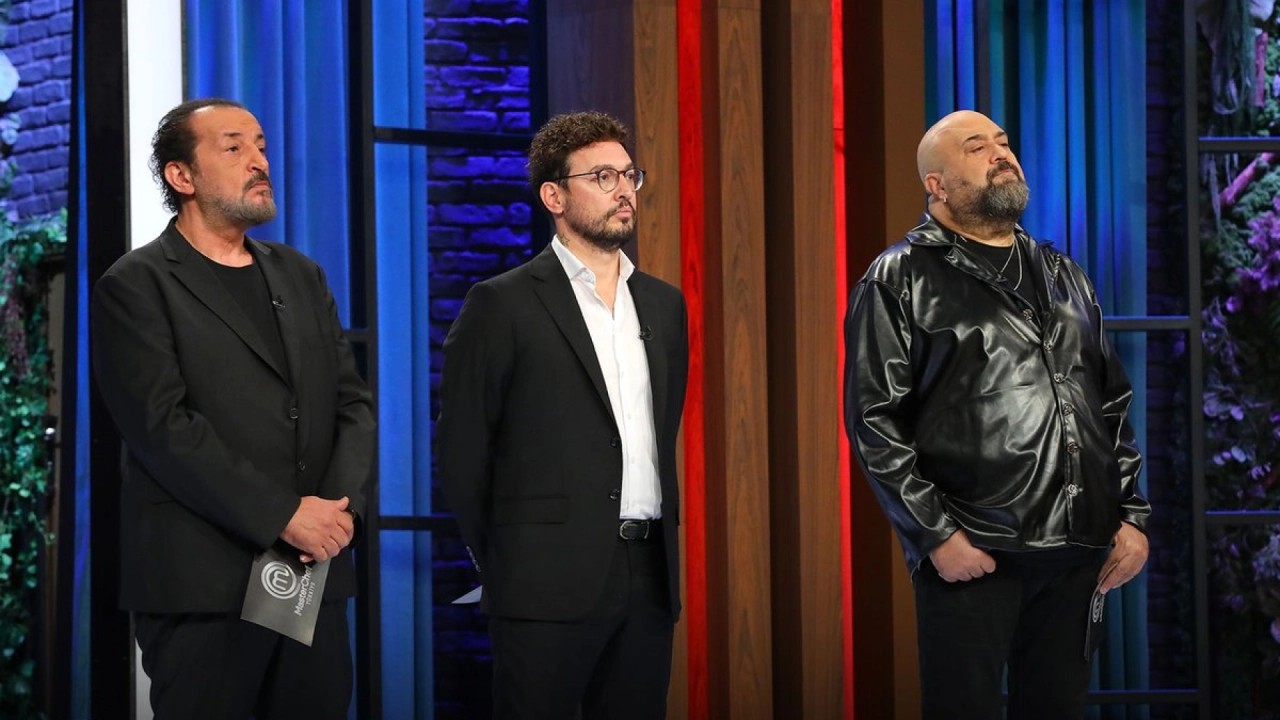 MasterChef'te son dokunulmazlığı mavi takım kazandı