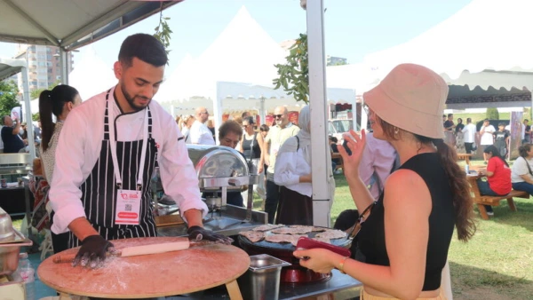 10. Uluslararası Adana Lezzet Festivali'nde yabancı mutfaklar tanıtıldı