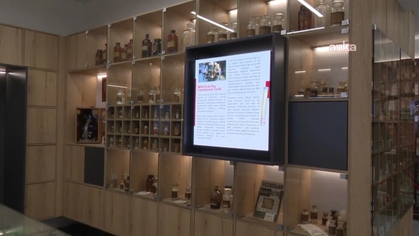 Ankara Eczacılık Tarihi Sergi Evi Ulus İş Hanı'nda açılıyor