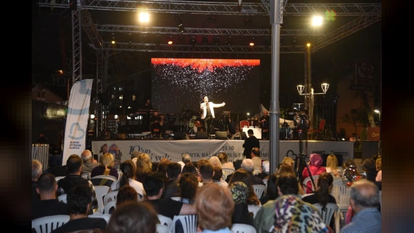 Balıkesir'de 10.10 Dünya Balıkesirliler Günü Coşkuyla Kutlandı