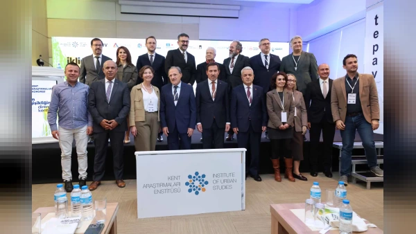 Başkan Kılca 11. Kent Araştırmaları Kongresi'nde konuştu
